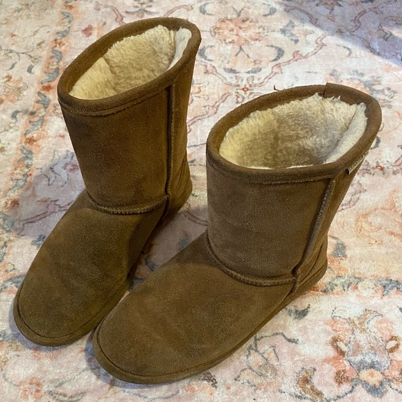 bear paw tan boots - Picture 1 of 9